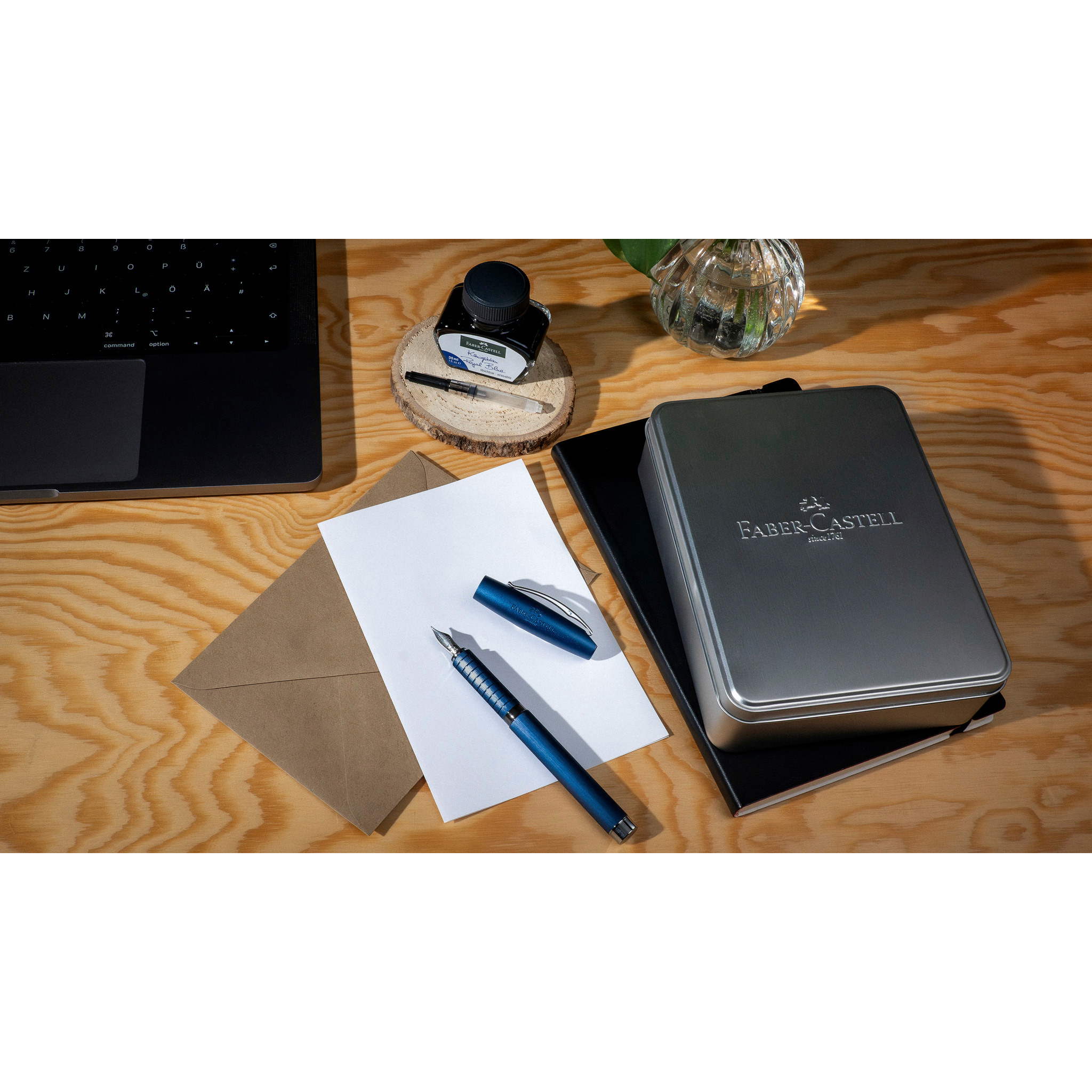 FABER-CASTELL Geschenkset Essentio M 149625 blau, mit Tintenfass