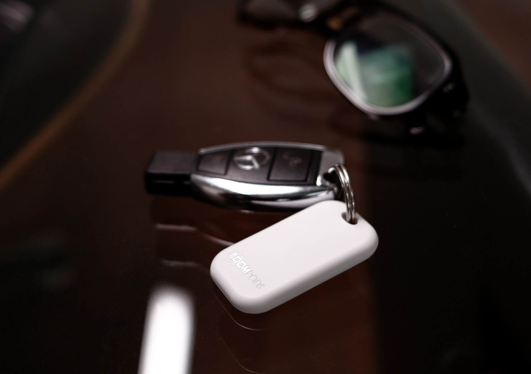 BOOMPODS Boomtag Smart Tracker TBMWHT white